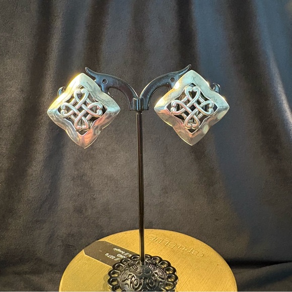 Sterling Silver Intertwined Hearts Clip-on Earrings - Picture 1 of 8